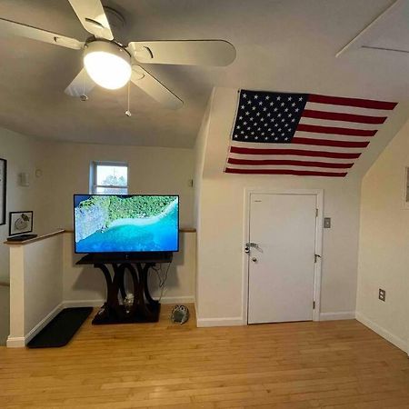 Cozy Condo With All Perks & Parking Close To Encore Casino Everett Exterior foto