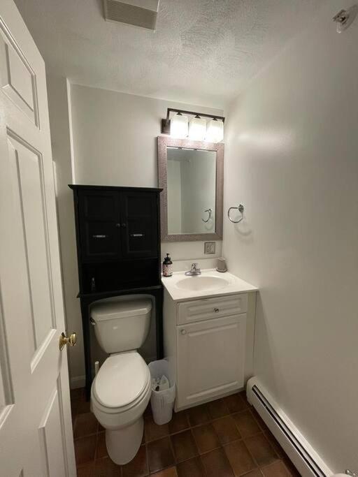 Cozy Condo With All Perks & Parking Close To Encore Casino Everett Exterior foto